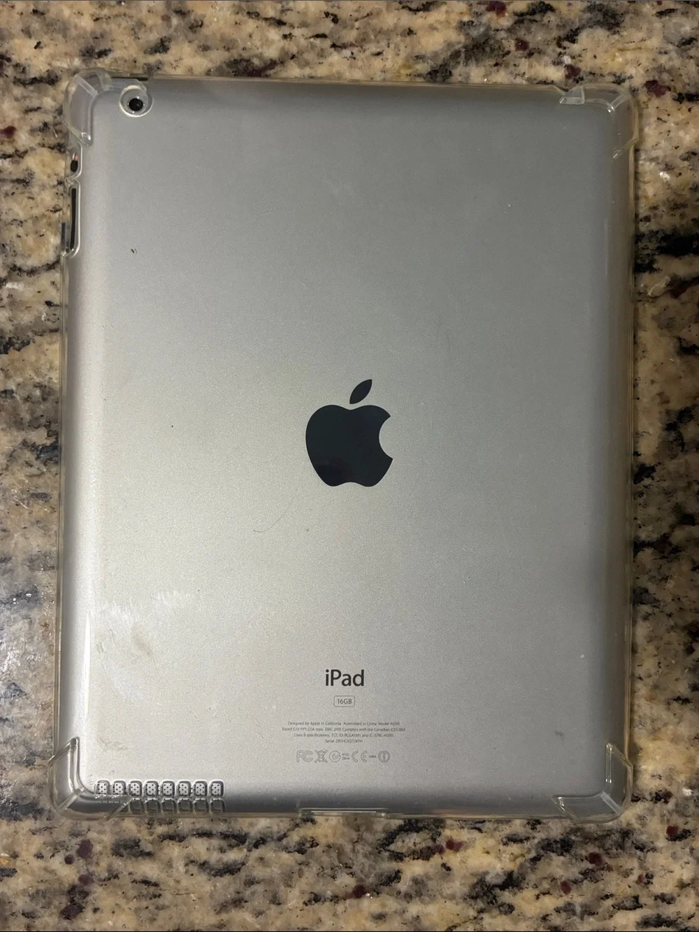 Apple iPad 2nd Generation with Clear Case & Chargers